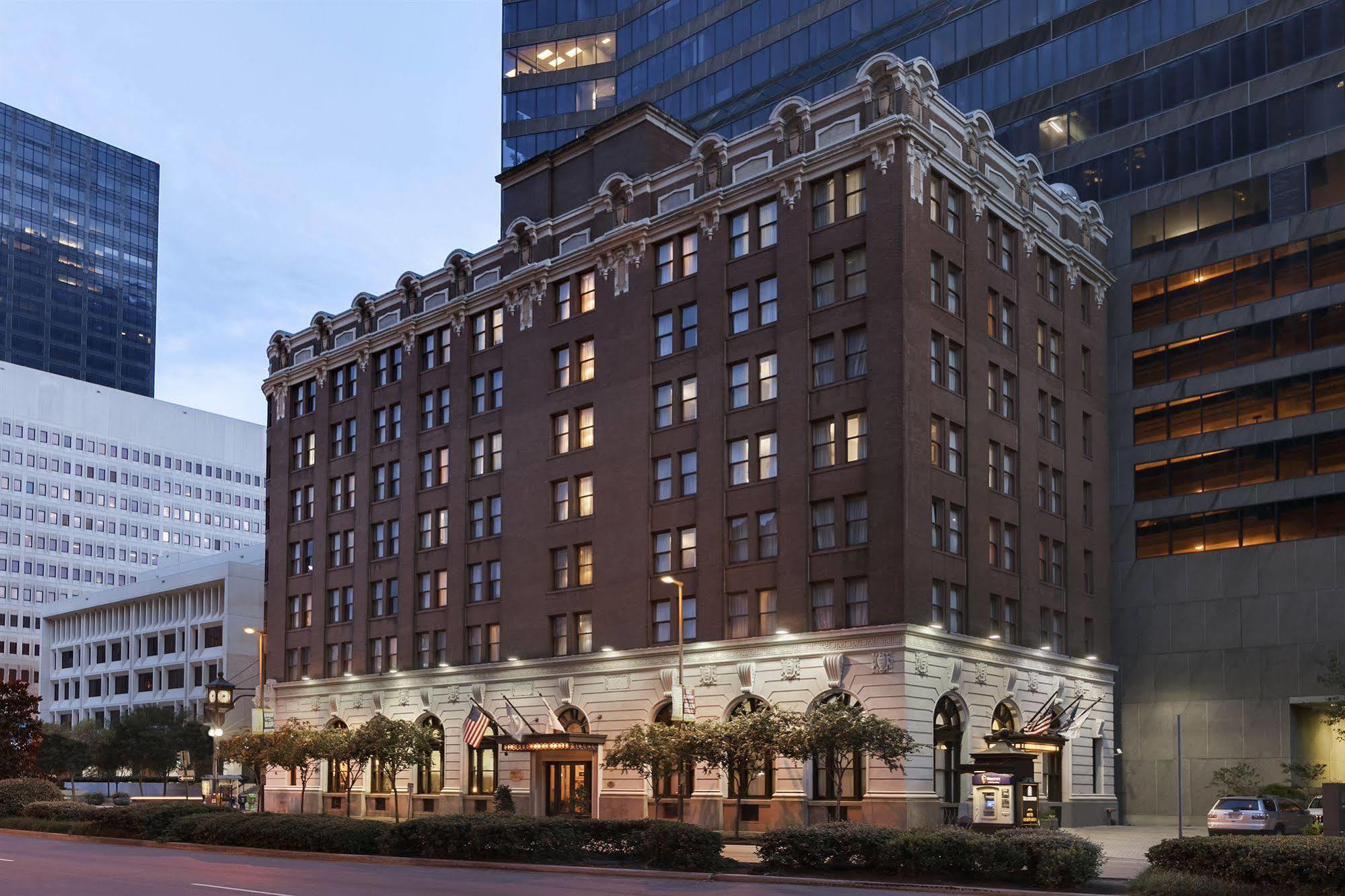 The Whitney Hotel New Orleans Exterior photo
